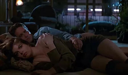 Các cô quyết định để cung cấp các giúp đỡ. phim sec nguoi du thu