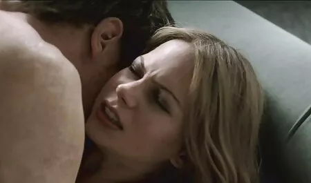 Tóc vàng với đen phim sec heo dit nguoi gỗ.