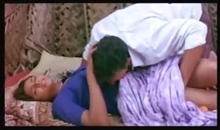 Gà xem sec ngua dit nguoi nuốt một đen.