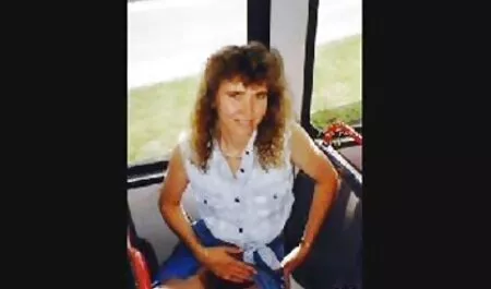 Diễn viên, diễn sẽ sec nguoi va thu vat hiển thị tất cả mọi thứ.