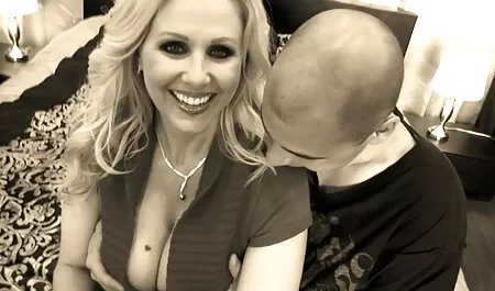 Cô làm tình với phim sec thu vat một người đàn ông da đen.