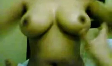 Chel vít các cô gái tóc vàng trên phim sec nguoi dit cho ghế dài.