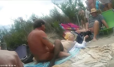 Ông buộc tóc đỏ để sec nguoi choi cho giường và làm tình.