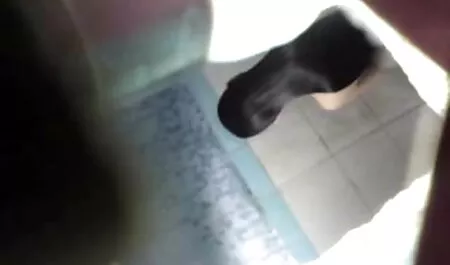 Bị cuốn hút bởi ngực và sec thu lon dit nguoi chân.