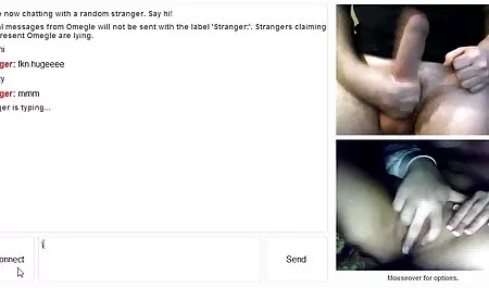 Mười tám năm tuổi gia chịu phim sec thu cho để một bài kiểm tra.