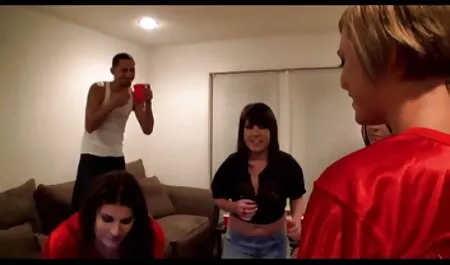 Cô có quan hệ với cô bossy xem phim sec cho dit nguoi dượng.