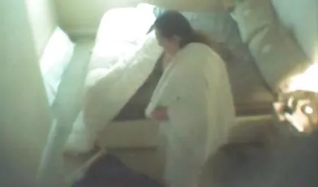 Các cô gái tóc vàng phim sec heo dit nguoi lắc mông và chị.