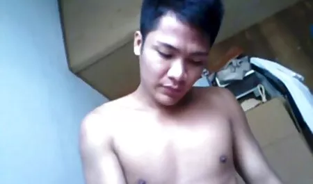 Nga lớn dương vật trong mông của một phim sec nguoi du ngua người Mỹ.