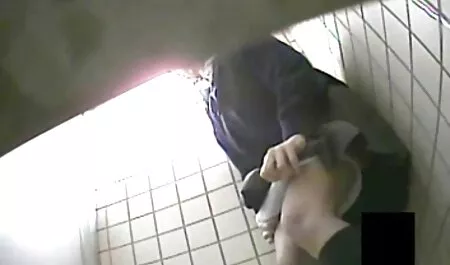 Một phim sec dong vat dit nguoi người hàng xóm chết tiệt một người đàn ông trong phòng tắm.