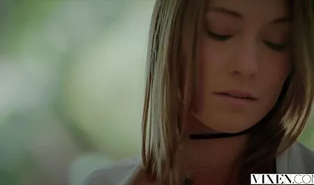 Hiley Reid, Đồ Chơi. phim sec nguoi dit cho