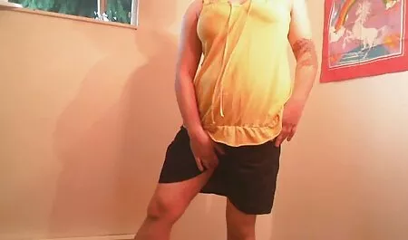 Thổi kèn và làm fim sec nguoi va thu tình.