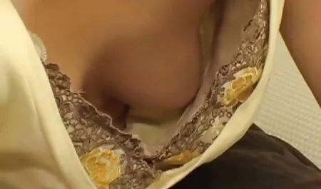 Tiffany, Watson đã pim sec cho dit nguoi vui vẻ với bố dượng cô ấy.