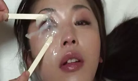 Mazzie Grace bối rối bởi những xem phim sec cho dit nguoi ông chủ.