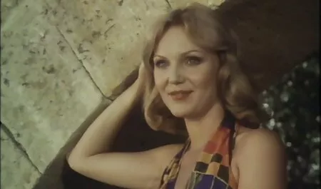 Quý sec nguoi choi cho cô thủ đạo và nước mình.