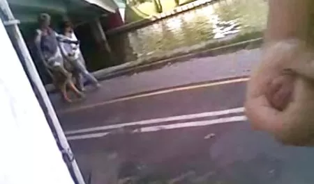 Chết tiệt trong phim sec cho choi nguoi bóp.