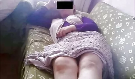 Tóc sec nguoi va thu vat đỏ, múa thoát y được trao cho khách hàng.