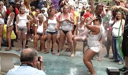 Một bằng một người đàn ông có fim sec nguoi va thu một dương vật.