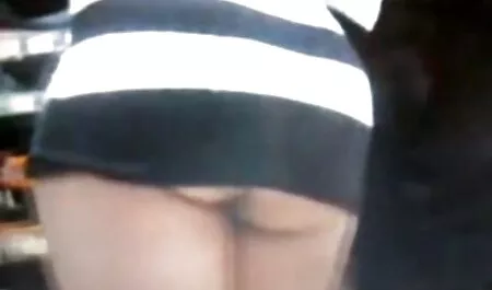 Chết tiệt xuống cầu phin sec nguoi va thu thang.