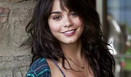 Một người da đen có người da đỏ. sec nguoi dit cho