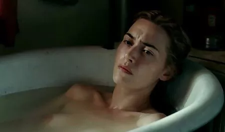 Già, với trẻ xem sec cho dit nguoi em.