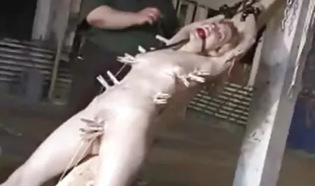 Dưa chuột và một dương vật, đi sec cho đit nguoi vào mulatto mông.