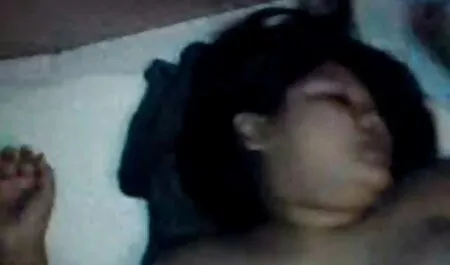 Chết tiệt các cô sec nguoi dit ngua gái, lên xe.