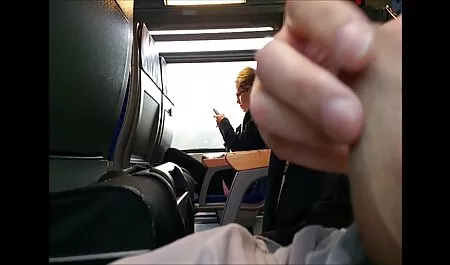 Làm tình với một sec lon dit nguoi người mạnh mẽ hấp dẫn trong hậu Môn.