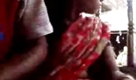 Cô gái tóc vàng sec nguoi dit ngua là như làm bằng tay, và tình dục bằng miệng.