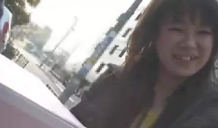 Ngôi Sao nhạc Rap, một sec nguoi du cho cô gái da trắng.