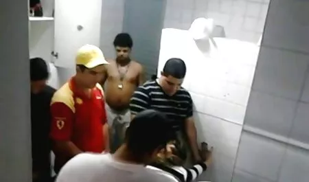 Tước và hơi sec cho dit nguoi say đúc.