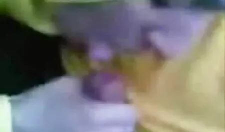 Một người phụ nữ lớn để được nóng. phimsec nguoingua