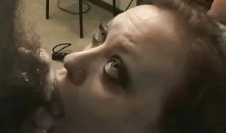 Người phụ nữ sec nguoi dit lon séc tình dục.