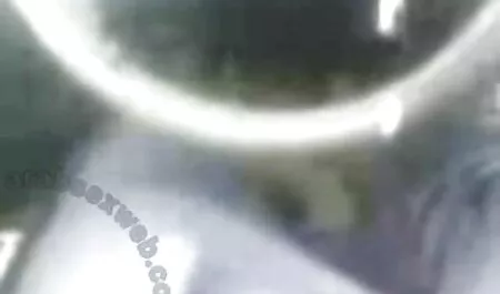 Quái những sec heo dit nguoi người lính đầu tiên.