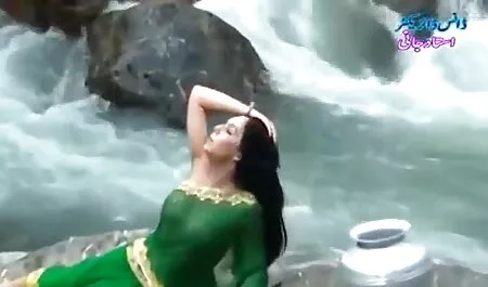 Mẹ gái, con trai, là sec thu ngua dit nguoi dương vật.