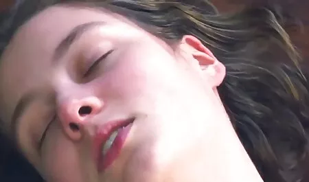 Lấy một nửa chị em tại một số điểm. phim sec thu cho choi nguoi