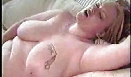 Cô gái làm thổi kèn, và liếm mông. phim sec heo dit nguoi